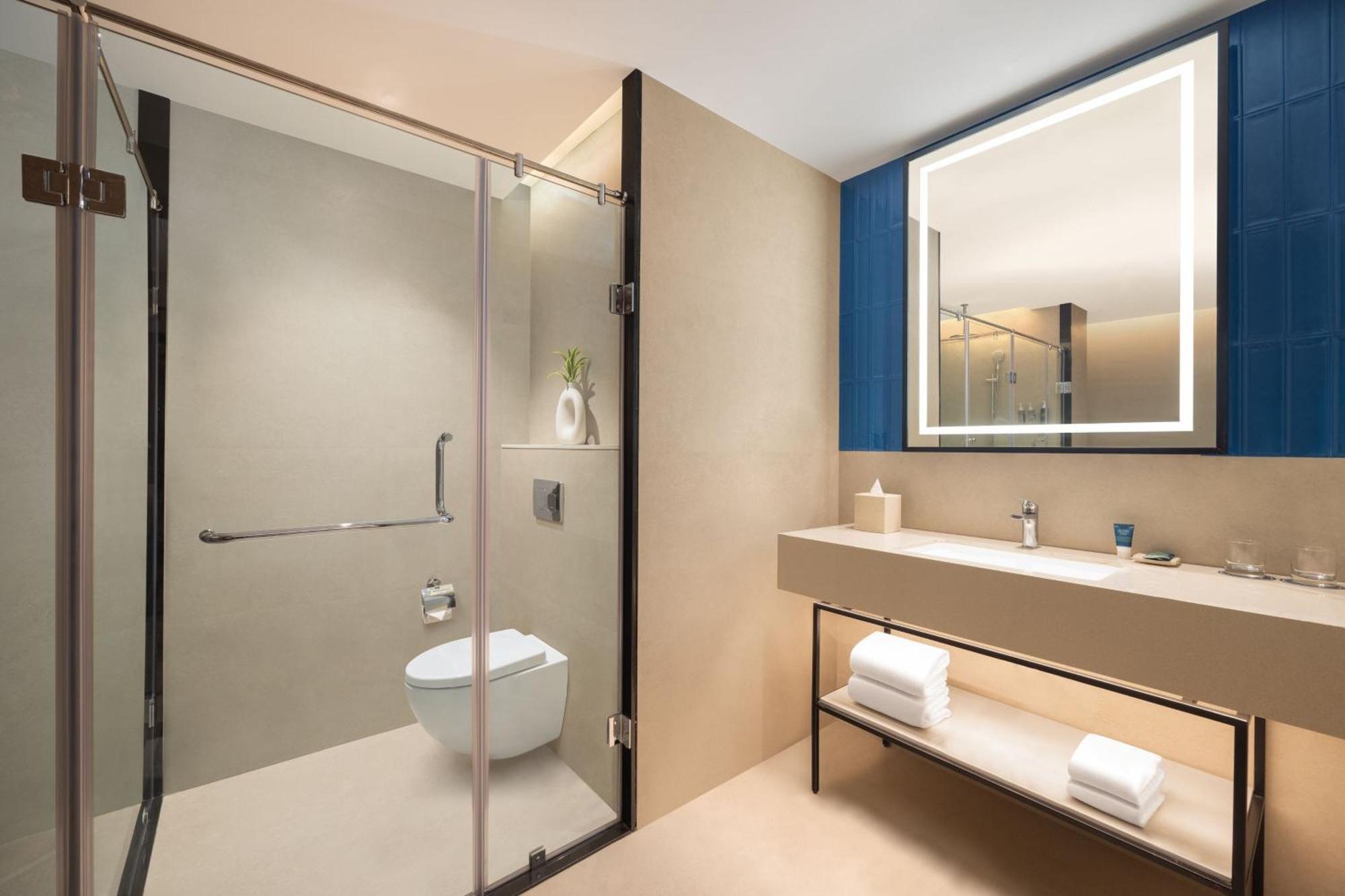 Four Points By Sheraton Нашик Екстериор снимка