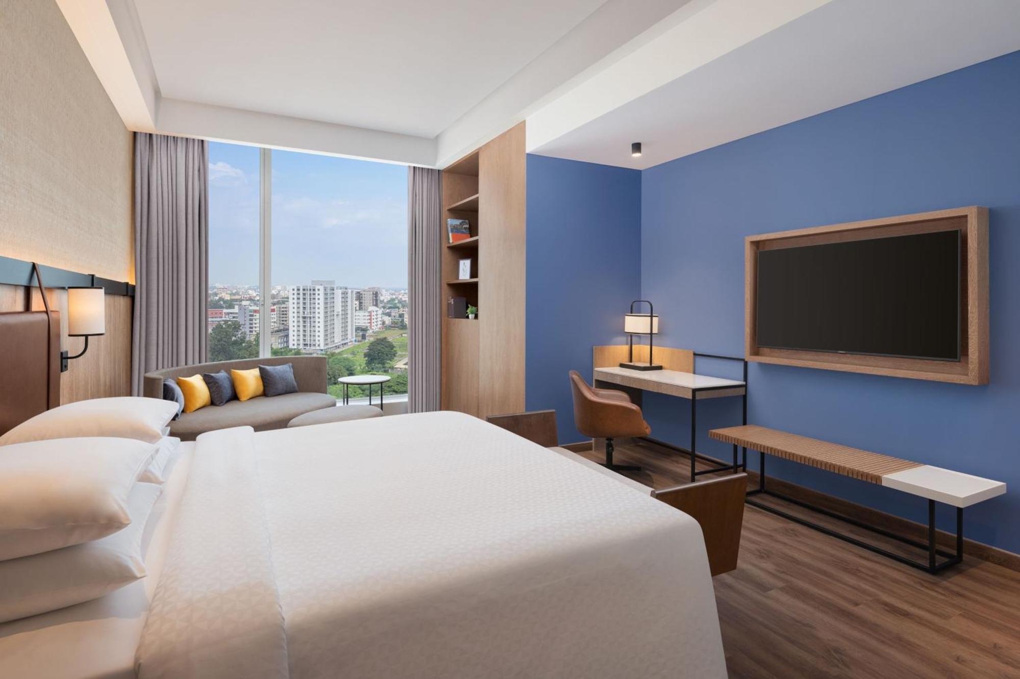 Four Points By Sheraton Нашик Екстериор снимка