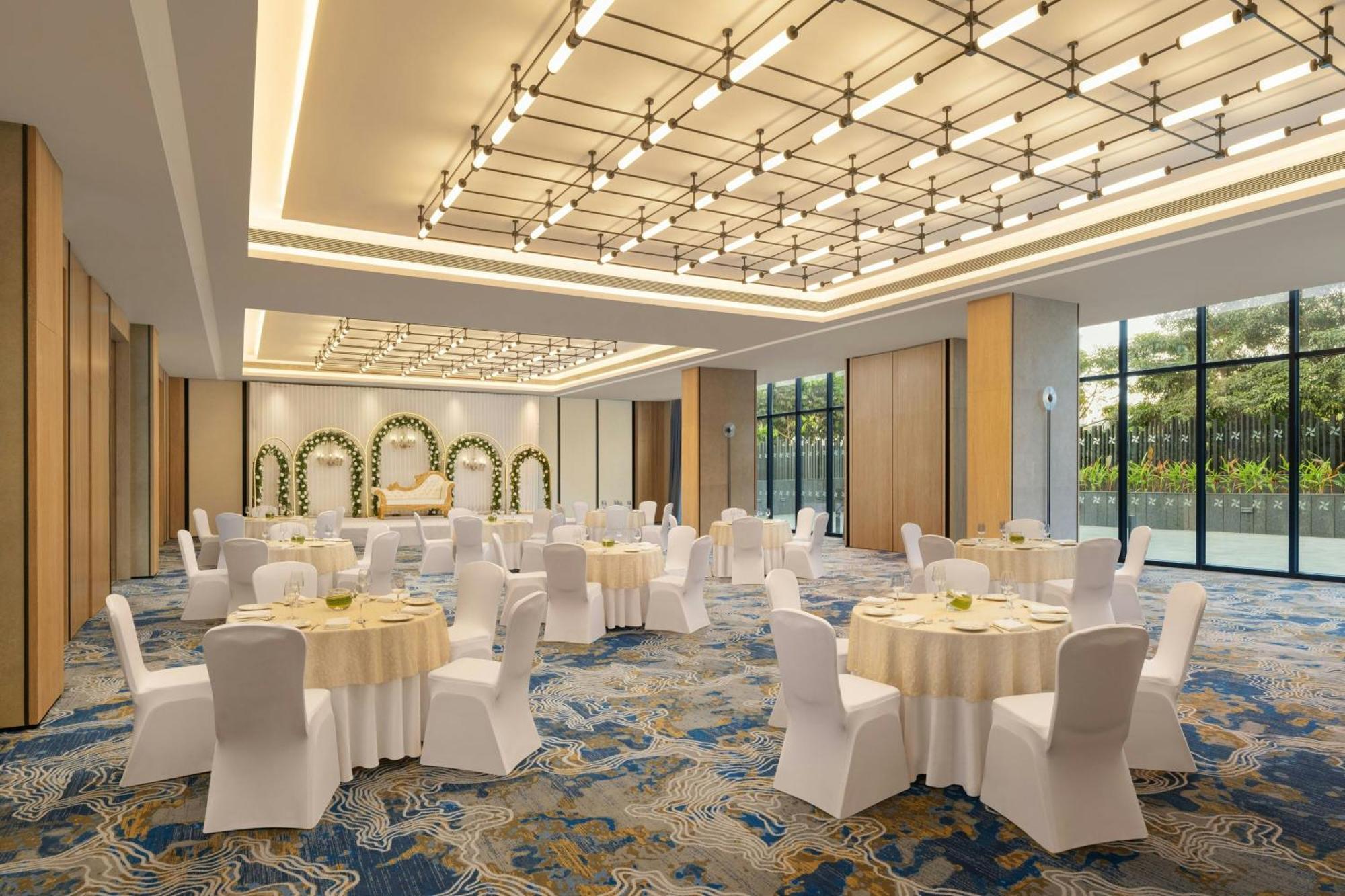 Four Points By Sheraton Нашик Екстериор снимка